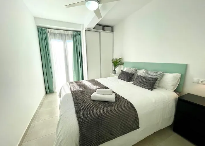 Arenales Del Sol, Primera Linea De Playa